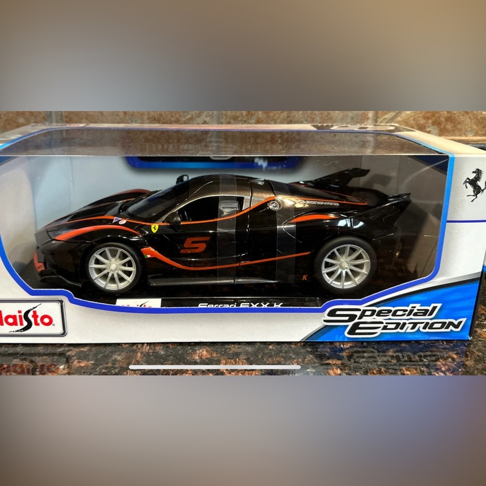 Ferrari Maisto Black and Orange Car Special Edition 1:18